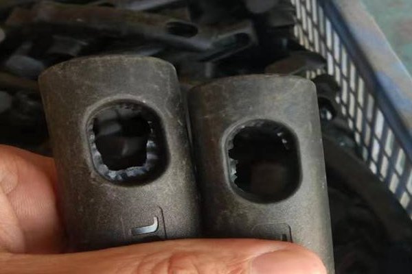 塑料件激光去毛刺机（工艺分析）