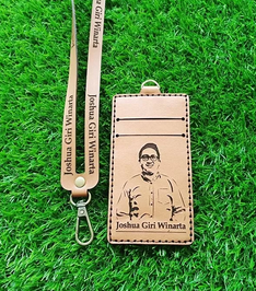 激光打标工作证套，专属你的私人订制