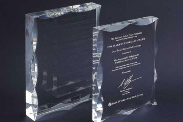 玻璃镭射logo设备—紫外激光打标机