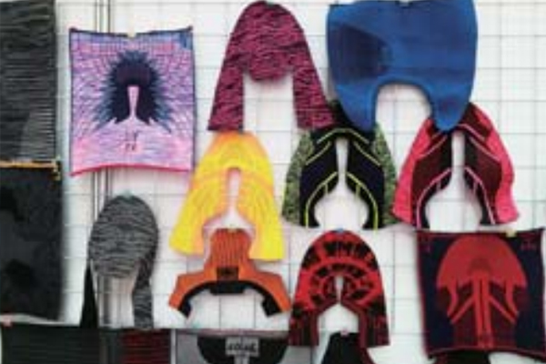 鞋面投影切割机，鞋材定位切割好帮手！