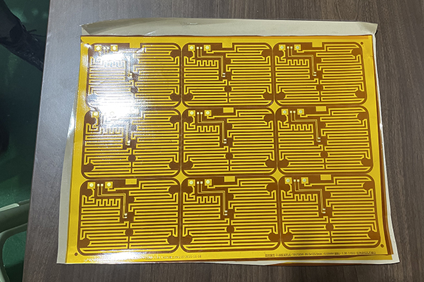 FPC加热膜柔性发热片裁切设备——电热膜激光切割机