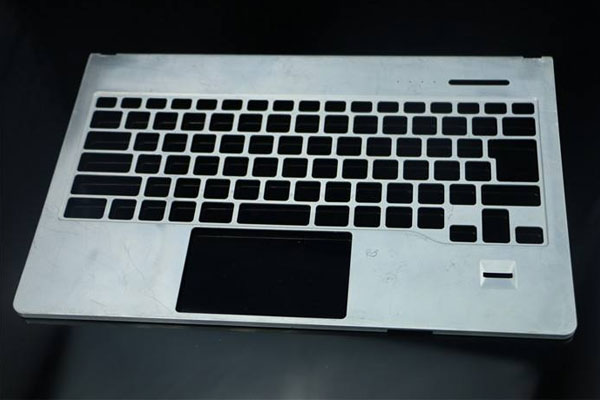 笔记本外壳专用切割设备—高精密激光切割机